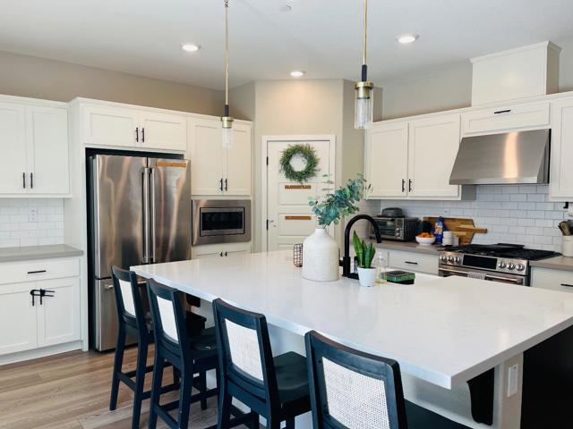 2749 Ambrosia Way, Fairfield CA: https://media.crmls.org/mediaz/cd0ae081-ac06-4e69-9b9e-1b500498cfeb.jpg
