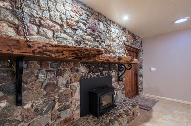 33120 River Road, Gonzales CA: https://media.crmls.org/mediaz/cd0b4322-a17b-4369-830f-44137680a9e9.jpg