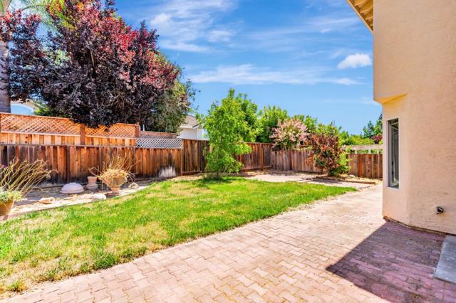 17152 Tassajara Circle, Morgan Hill CA: https://media.crmls.org/mediaz/cd0b5b55-b115-4f78-9219-ddf00455d60b.jpg