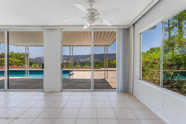 18854 Edleen Drive, Tarzana CA: https://media.crmls.org/mediaz/cd0c23e3-5ef3-4f92-9a7a-f7c354cfb30a.jpg