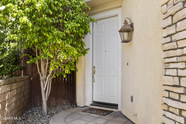 2996 Eagles Claw Avenue, Thousand Oaks CA: https://media.crmls.org/mediaz/cd0c2f6c-5972-443f-a7dc-0e58bcbbe862.jpg