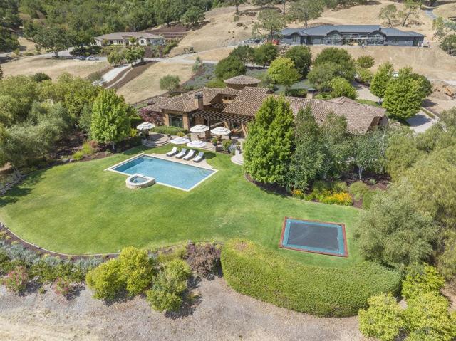 12240 Heritage Way, Gilroy CA: https://media.crmls.org/mediaz/cd0c5645-7cb4-4313-8da8-5c7b87b88f29.jpg