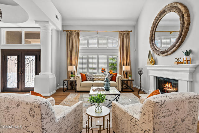 48 Golden Glen Drive, Simi Valley CA: https://media.crmls.org/mediaz/cd0c9eb5-c0c8-4277-b2c5-8ea99d3b4086.jpg