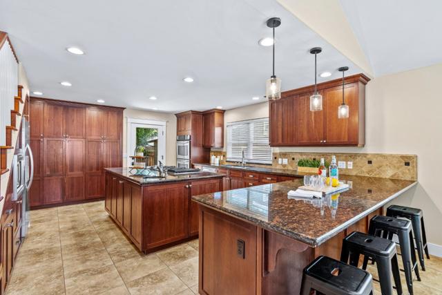 720 Gilroy Drive, Capitola CA: https://media.crmls.org/mediaz/cd0ce0dc-f474-472f-a8c4-1ffe4649fe5c.jpg
