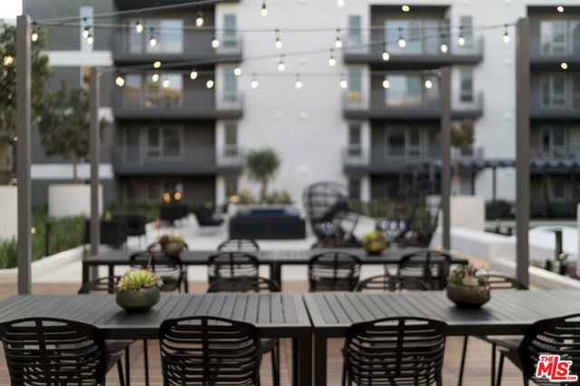 3425 W OLIVE Avenue, Burbank CA: https://media.crmls.org/mediaz/cd0dc6e9-dcec-4b06-b4af-be49c9cdc86c.jpg