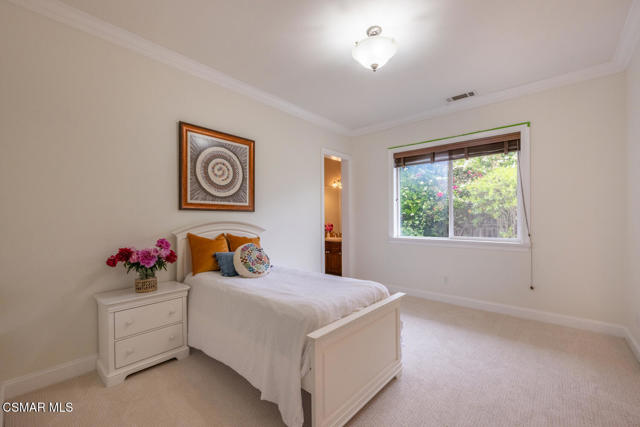 758 Camino Dos Rios, Thousand Oaks CA: https://media.crmls.org/mediaz/cd0de4c1-f8f1-4718-ac48-7f50f783567e.jpg