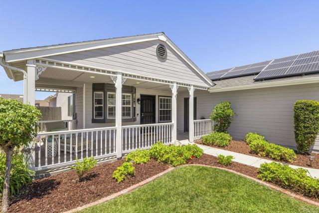724 Hollowglen Road, Oceanside CA: https://media.crmls.org/mediaz/cd0e7344-26a9-40ec-b7d7-7266cc0cfefa.jpg