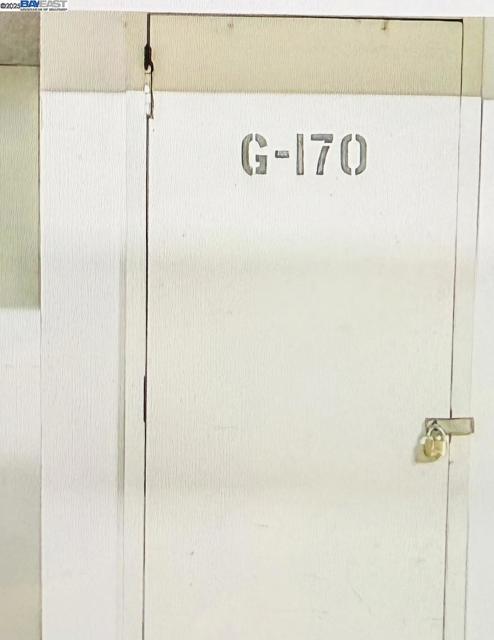 156 Lombard St, San Francisco CA: https://media.crmls.org/mediaz/cd0ea0fd-ee76-45cf-92ab-d95340da6510.jpg