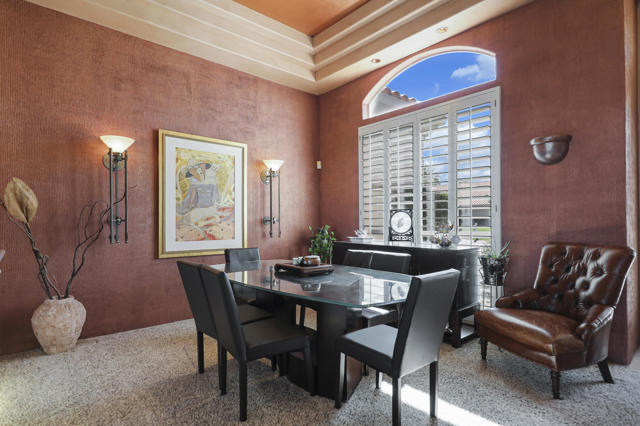 Image 4 of 34 For 42780 Caballeros Drive