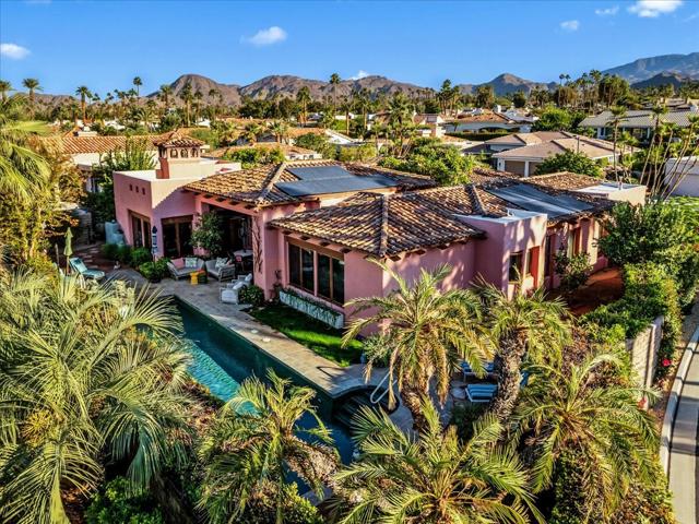 132 Vista Monte, Palm Desert CA: https://media.crmls.org/mediaz/cd104c1b-94b3-4914-b62b-09d9caf07476.jpg