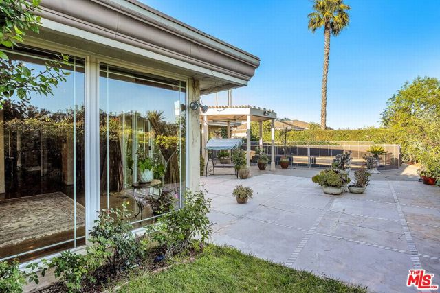 Drew Fenton | 10810 Via Verona Street Los Angeles CA | MLS: 7631190 Drew Fenton | 10810 Via Verona Street Los Angeles CA | MLS: 7631190