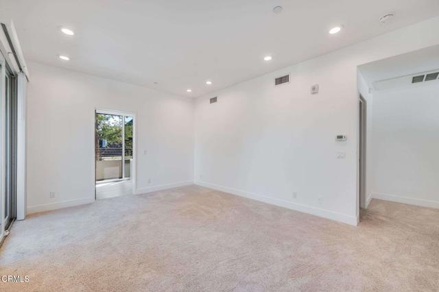 239 S Marengo Avenue, Pasadena CA: https://media.crmls.org/mediaz/cd1097b3-d6ca-46c0-9311-e4cdfe64f015.jpg