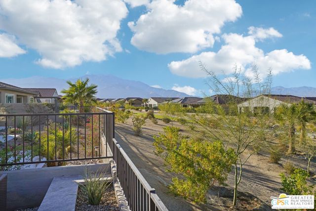 101 Zinfandel, Rancho Mirage CA: https://media.crmls.org/mediaz/cd113cfb-d642-4c9b-8bfb-c73c75993490.jpg