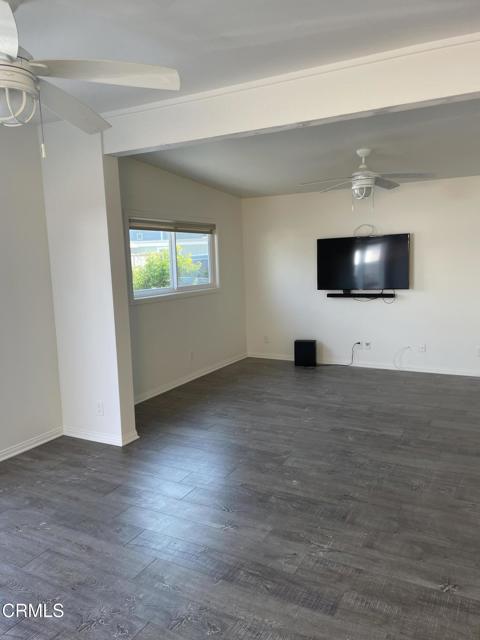 Detail Gallery Image 5 of 11 For 1144 Cornwall Ln, Ventura,  CA 93001 - 2 Beds | 2 Baths
