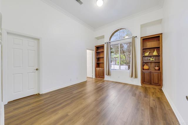 1508 Sequoia Lane, Vista CA: https://media.crmls.org/mediaz/cd11fe38-710c-40d3-8fa5-fe982595be08.jpg