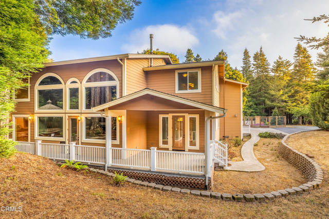 16611 Pearl Ranch Road, Fort Bragg CA: https://media.crmls.org/mediaz/cd126ec3-7d4b-41b8-90e9-c40d3b6cee3b.jpg