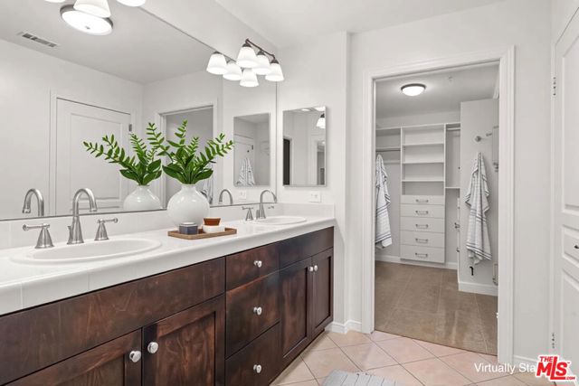 13044 Pacific, Playa Vista CA: https://media.crmls.org/mediaz/cd13d17f-90a4-49ba-a176-c5c5c9748775.jpg