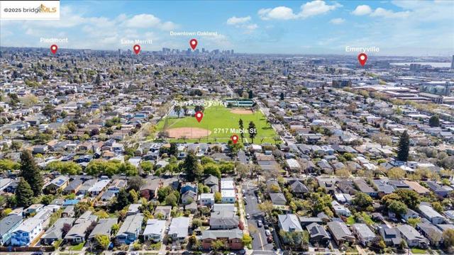 2717 Mabel St, Berkeley CA: https://media.crmls.org/mediaz/cd145708-1e03-4ed4-a828-77aeb80f39cd.jpg