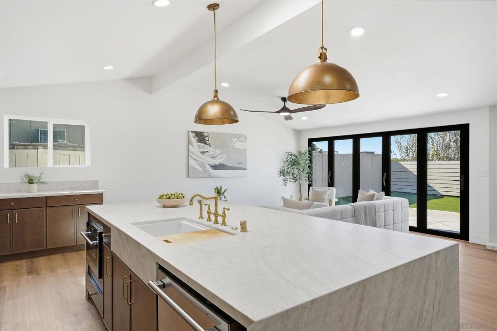 MLS #250043524SD image #9