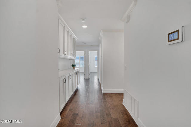 6344 Kerryhill Court, Agoura Hills CA: https://media.crmls.org/mediaz/cd1505d2-03e2-4c43-9284-48c1fa52aa44.jpg
