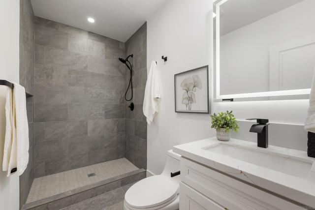 3736 38 Louisiana St, San Diego CA: https://media.crmls.org/mediaz/cd15c98e-0e16-406e-8f29-33721167b051.jpg