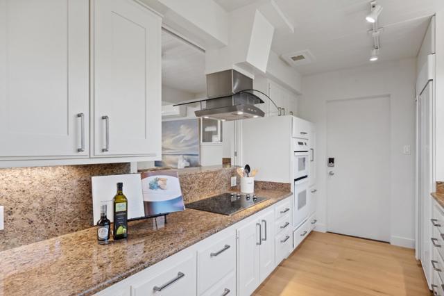 2989 Dolores Way, Burlingame CA: https://media.crmls.org/mediaz/cd178931-aa6f-4536-9149-c1516e839271.jpg