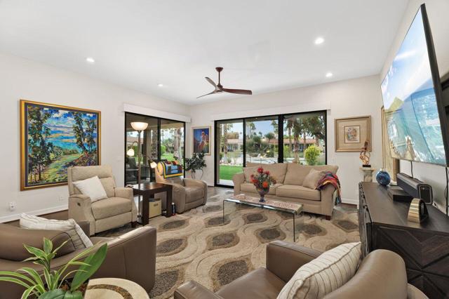 45475 Pueblo Road, Indian Wells CA: https://media.crmls.org/mediaz/cd17dcdf-b63d-4448-aa59-38db2a384976.jpg