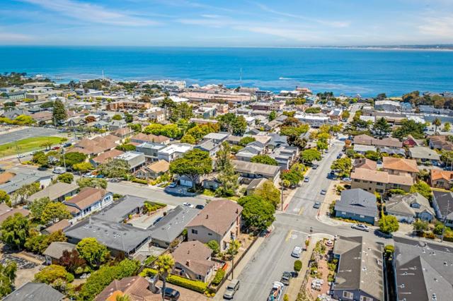 620624 Mcclellan Avenue, Monterey CA: https://media.crmls.org/mediaz/cd187216-1416-4a68-a894-9db9152c699d.jpg