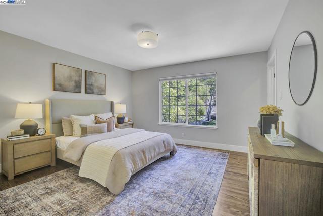 382 Castello Rd, Lafayette CA: https://media.crmls.org/mediaz/cd1a711a-6dcd-4816-a710-fdaf9cffcca8.jpg