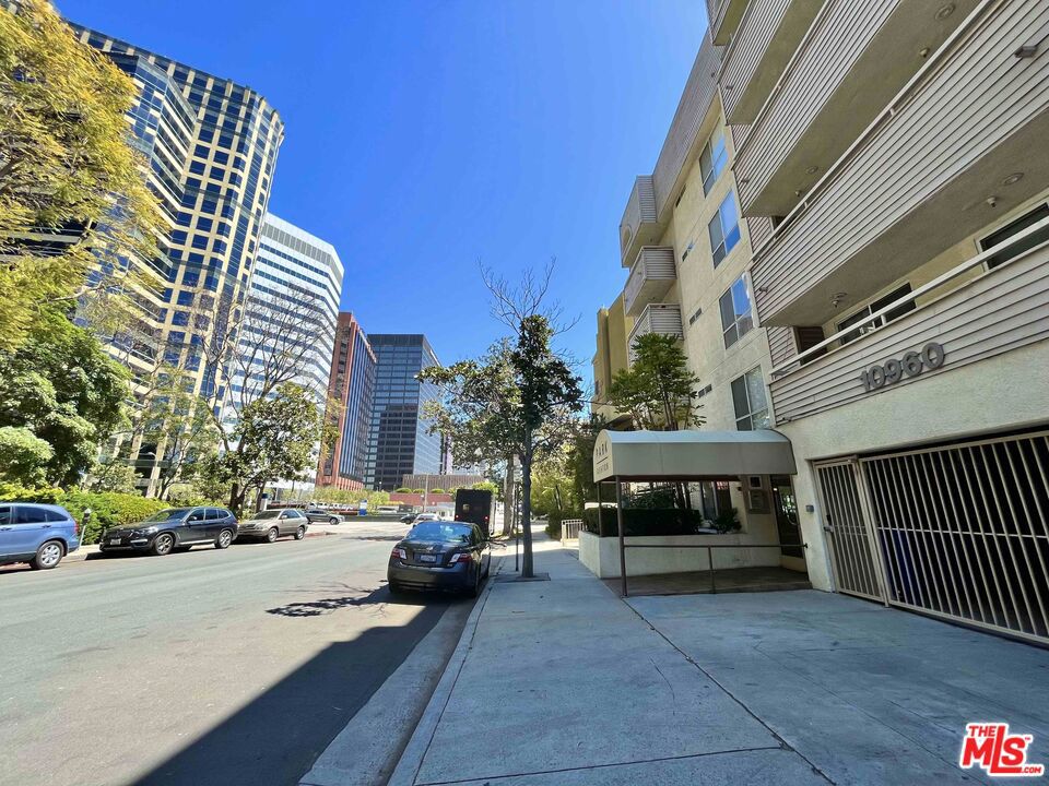 MLS #25577585 img 12