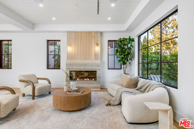 Drew Fenton | 1047 Kagawa Street Pacific Palisades CA | MLS: 6904849