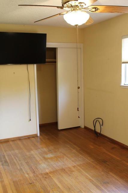 1441 Willowmont Avenue, San Jose CA: https://media.crmls.org/mediaz/cd1cbdd3-b8ab-4add-b98a-3f37ca6ffc33.jpg