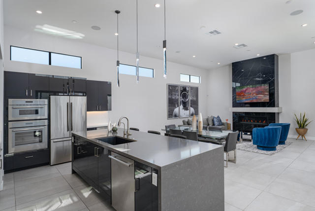 1345 Vue Place, Palm Springs, CA 92262