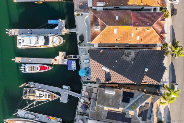 25 The Point, Coronado CA: https://media.crmls.org/mediaz/cd1db6fe-35b4-408f-ba1a-e947e8a0a7c6.jpg