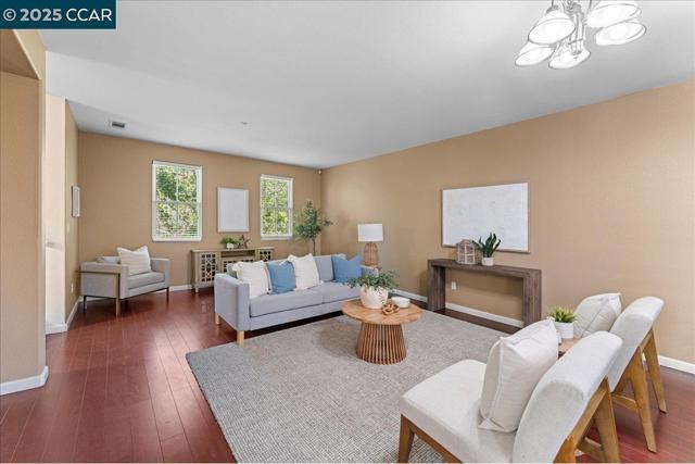 2201 Tsushima St, Hercules CA: https://media.crmls.org/mediaz/cd1ed453-2604-411c-a668-c39845971618.jpg