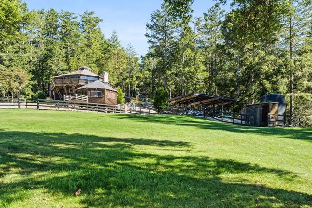 200 S Ranch Road, Pescadero CA: https://media.crmls.org/mediaz/cd1f9348-f5cd-43bb-816f-af14563d93c3.jpg
