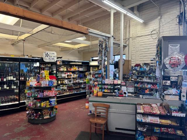 3876 3876 El Camino Real, Palo Alto CA: https://media.crmls.org/mediaz/cd1fd9e6-8c19-4d10-898a-b64cb78fffab.jpg