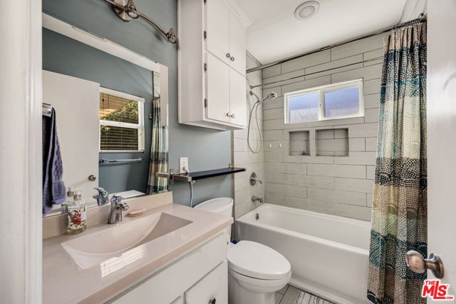 15217 Hartsook Street photo 30