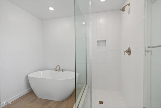 Detail Gallery Image 32 of 54 For 2364 Haley Point #103,  Ventura,  CA 93003 - 3 Beds | 3/1 Baths