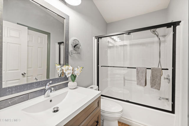 1202 Loma Drive, Ojai CA: https://media.crmls.org/mediaz/cd21f12b-b886-46d6-ae91-2cd25d904358.jpg