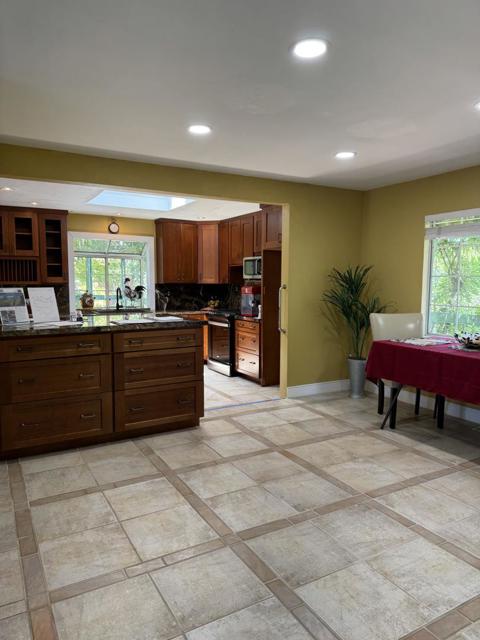3230 Oak View Lane, Morgan Hill CA: https://media.crmls.org/mediaz/cd21fabe-240a-4956-991d-ba6056551aee.jpg