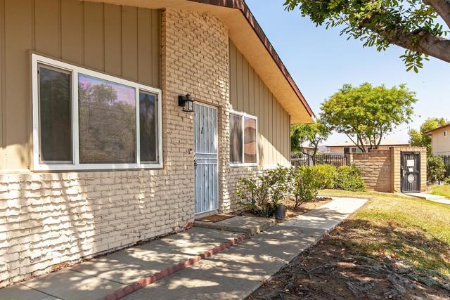 9838 MISSION VEGA DR, Santee CA: https://media.crmls.org/mediaz/cd22620a-8ae8-4067-8fc1-2bfaf97060b7.jpg