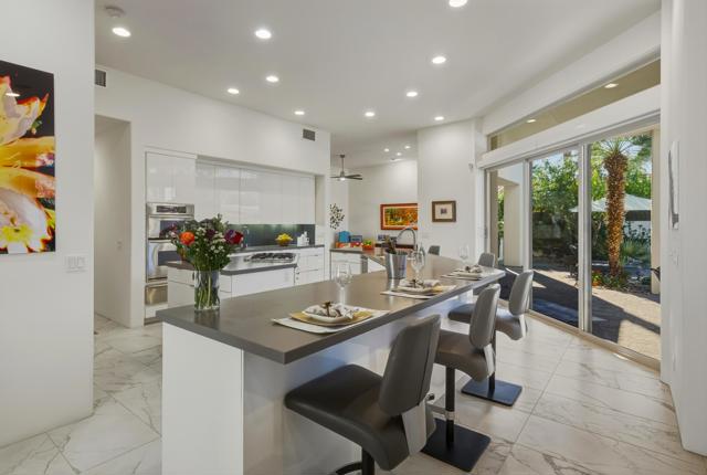 48700 San Pedro Street, La Quinta CA: https://media.crmls.org/mediaz/cd232572-5536-4f25-ac98-6f8bd725cecd.jpg