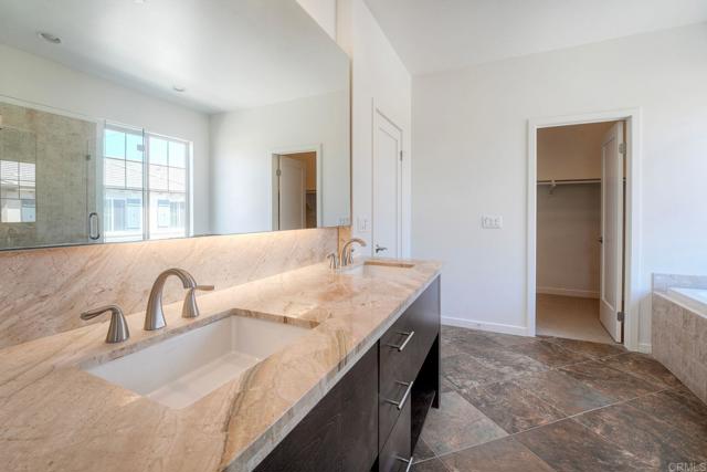 Image 24 of 38 For 10653 Golden Willow  143