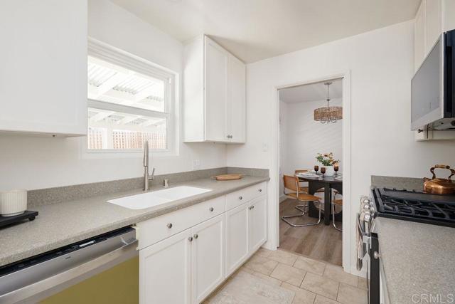 1713 Stewart Street, Oceanside CA: https://media.crmls.org/mediaz/cd244916-3a0b-4a17-a7ff-4e2c4a47c9f3.jpg