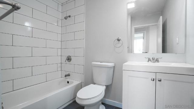 4275 77 College Ave, San Diego CA: https://media.crmls.org/mediaz/cd247477-fd19-44d8-a705-cfcb319da9a0.jpg