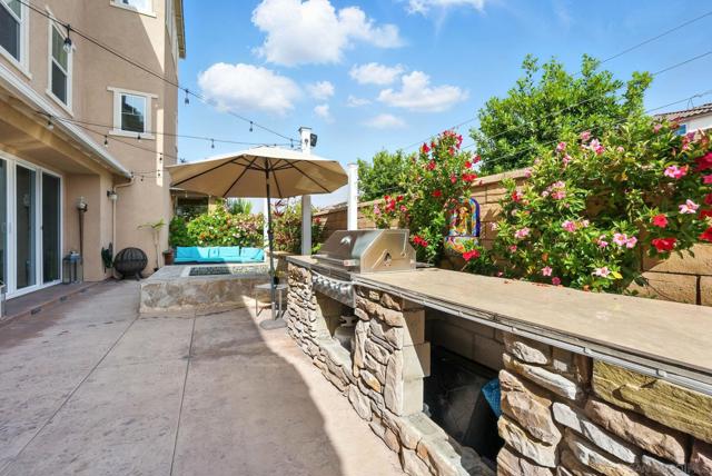1705 Tuckers Grove Ave, Chula Vista CA: https://media.crmls.org/mediaz/cd24a820-2d0a-4dad-ac98-2ec054fdbfa9.jpg