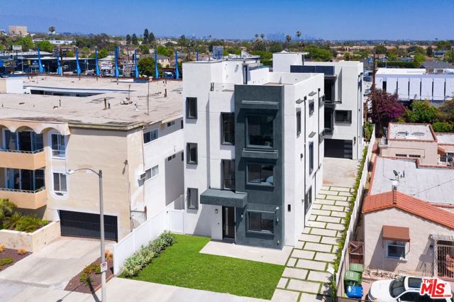 1938 Chariton Street, Los Angeles CA: https://media.crmls.org/mediaz/cd25821d-56c6-4a56-9c68-0b951a6e4229.jpg