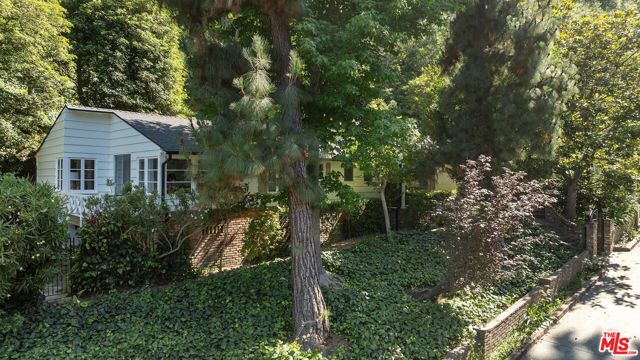 Image 67 of 72 For 10686 Somma Way