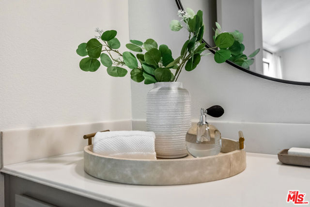 3516 Via Dolce, Marina del Rey CA: https://media.crmls.org/mediaz/cd26a9df-924f-4218-a04e-0bff8ce6ec97.jpg
